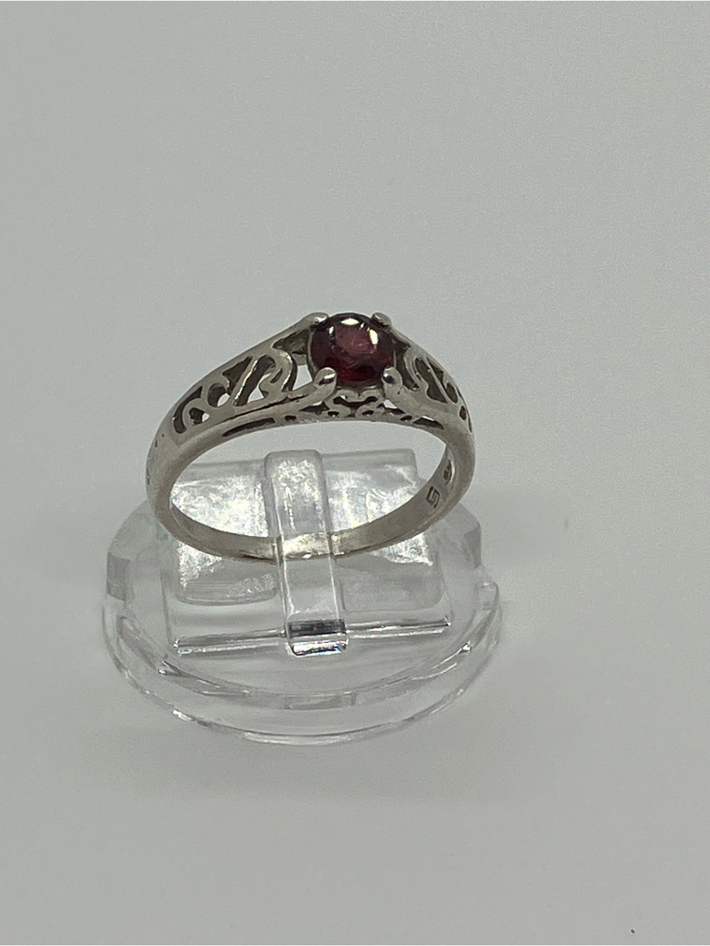 Vtg 925 Sterling Silver Cutout Heart Band Red CZ Solitaire Ring Sz 8.25